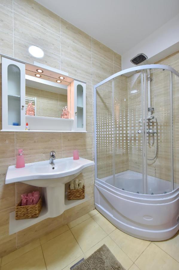 Apartment Summerland مامايا المظهر الخارجي الصورة